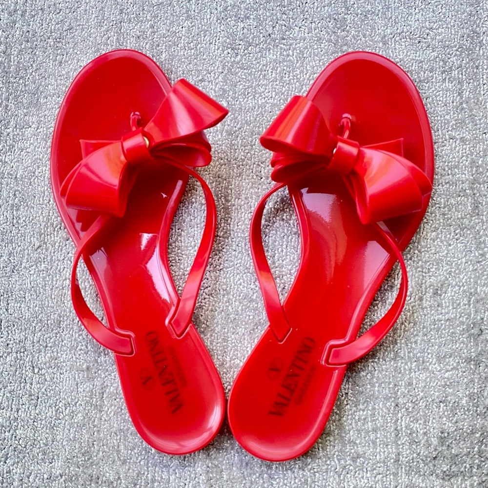 Valentino red bow accents sandals
